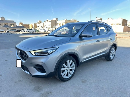 SAR 37000,  Mg ZS,  2023,  Automatic,  59000 KM,  2022  With Mid Option For Sales 1st Owner photo 1