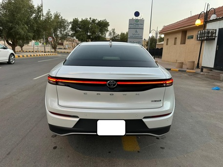 SAR 128000,  Toyota Crown (Hybrid),  2023,  Automatic,  50000 KM,   Toyota Crown (Hybrid) With Sunroof N Low Odo Accident Free Car For Sales photo 2