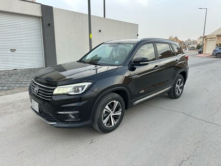 SAR 33000,  Changan CS75,  2020,  Automatic,  208000 KM,   Changan CS 75 Mid Options (2nd Owner) (New Shape) (very Good Price (family Exit)