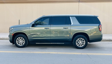 SAR 139500,  Chevrolet Suburban,  2023,  Automatic,  164500 KM,  For Sale   Personal Use Car photo 3
