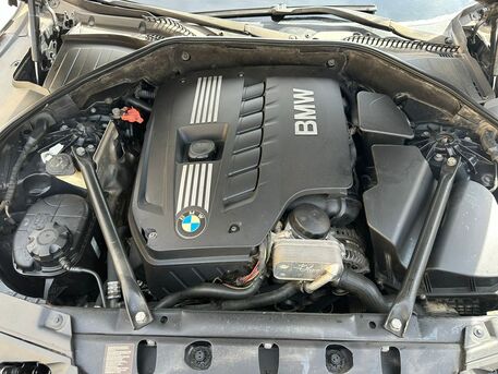 SAR 55000,  BMW 730I,  2014,  Automatic,  169000 KM,    With Full Options For Sales (2nd Owner) photo 2