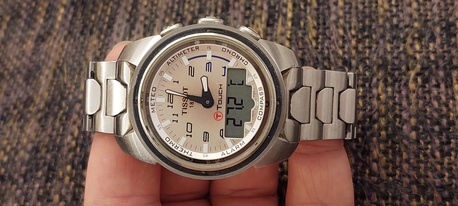 SAR 1150,  Tissot Touch Watch Big Dial 42mm For Men Original Swiss Made photo 1