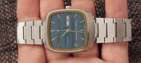 SAR 1750,  Zodiac Automatic HI-Beat 36000 For Men Original Swiss Made