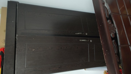 SAR 300,  Single Bed And Single Cupboard photo 2