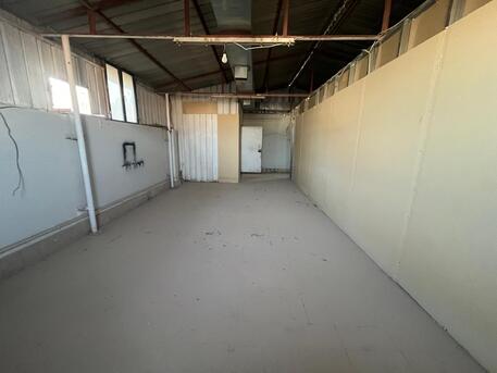 SAR 36,  80 Sq. Meter,  Warehouse, Storage Space For Household Luggage photo 3
