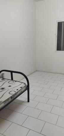 SAR 1000/month,  1 BR,  Single Room With Separate Bathroom Available photo 2