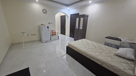 SAR 800/month,  Furnished,  1 BR,  Single Room Big Space photo 2