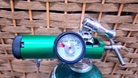 SAR 270,  Medical Oxygen Cylinder 5 Litter.. photo 3