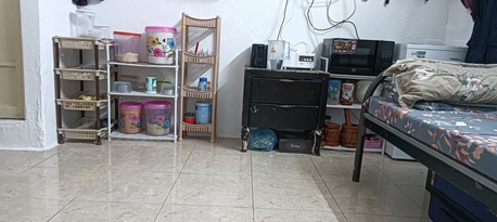 SAR 400/year,  I Need A Roommate.