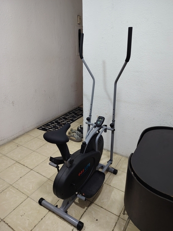 SAR 350,  Elliptical Trainer photo 3