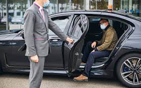 We Are Providing A Well Professional And Legal License Authorized Limousine(TAXI) Service photo 3