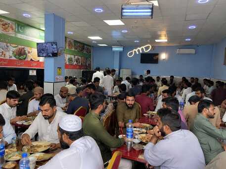 I Am Looking For A Business Partner For My Brand New Restaurant (0593647900) photo 1