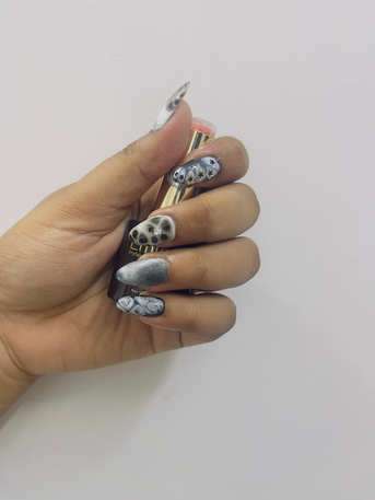 NAIL Artist