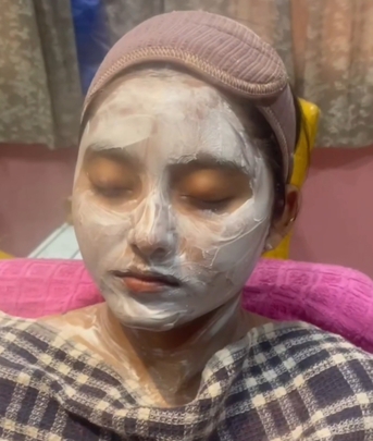 I Am Indian Beautician Lady Providing Home Service And Beauty  works In Dammam City.😊