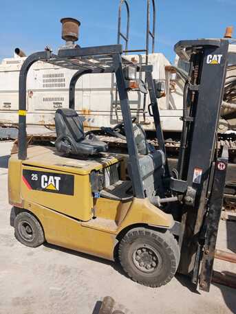 SAR 45000,  Cat Electric Forklift (Made In USA) photo 2