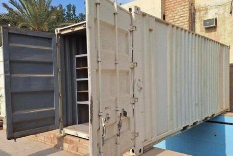 SAR 5500,  Shipping Container 20FT Equipped With Steel Shelving For Sale photo 1
