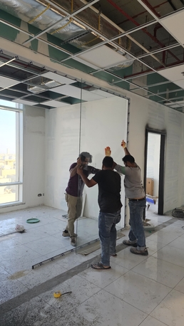 Aluminum Glass Work For Buildings, Showroom And Office
