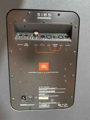 SAR 2750,  JBL EON 518 18' POWERED SUBWOOFER 500 Watt High-Performance Powered System photo 2