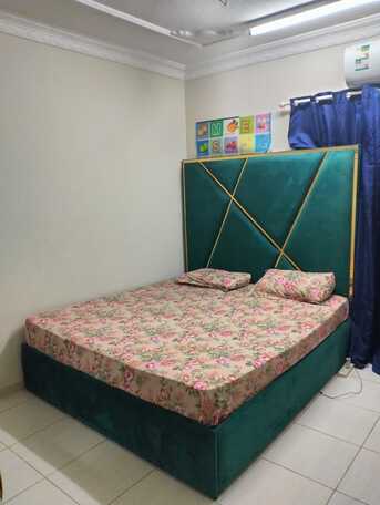 SAR 700,  King Size Bed photo 1