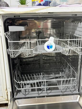 SAR 1500,  Washing MAchine, Dish Washer, Bed With Cot With Four Chair photo 3
