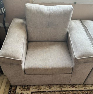 Home Center Single Seater Sofa / School Bag New / Dishes / Window Blind photo 1