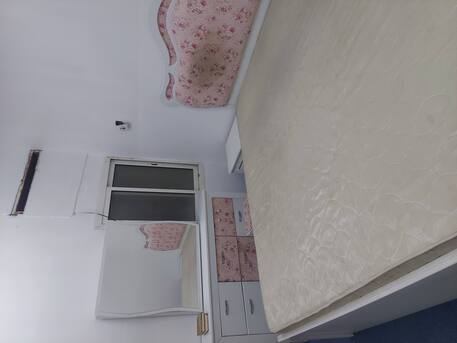 SAR 1800,  BEDSET WITH WARDROBE HARA NEAR BABA SWEETS photo 1