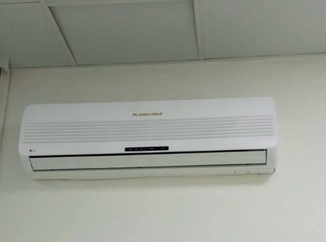 SAR 600,  Lg Split AC 1 - 3 Ton - Excellent Cooling - Slightly Used photo 1
