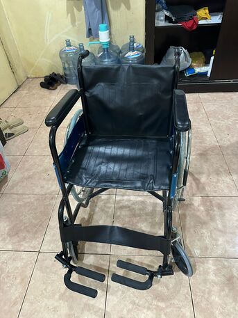 SAR 200,  Wheel Chair Used Only Once For Umrah photo 2