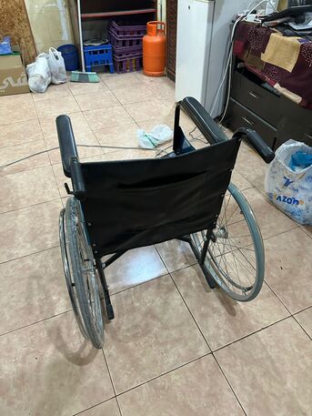 SAR 200,  Wheel Chair Used Only Once For Umrah photo 3