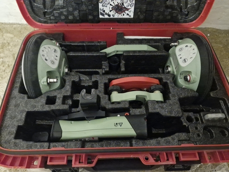 SAR 32000,  Leica GS14 GNSS photo 2