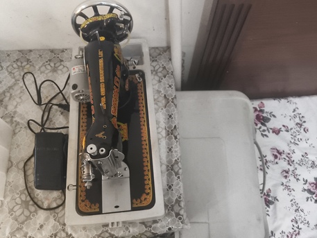 SAR 200,  Sewing / Stitching Machine photo 1