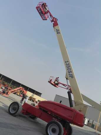 SAR 1,  Heavy Machinery Rentals, Cranes ,Manlifts,Excavator,Graders,Boom Trucks photo 2
