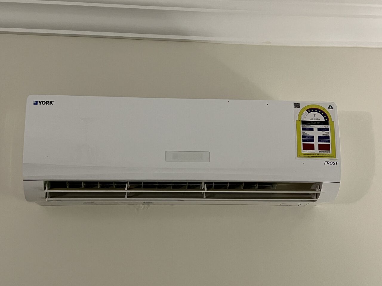 SAR 700,  York 18,000 BTU Split Air Conditioner