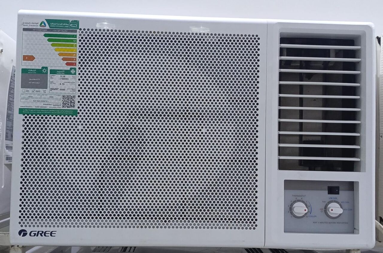 SAR 1,  For Sale, Used, Clean, Almost New Window Air Conditioners, With Warranty, With Delivery