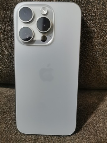SAR 1950,  IPHONE 15 PRO photo 3