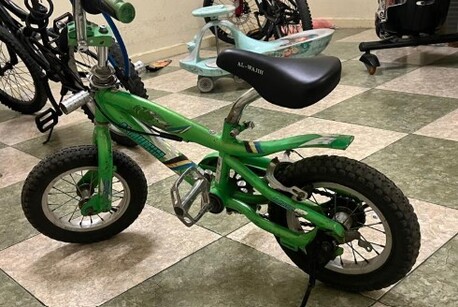 SAR 400,  SAR 400 Drift Bike & Small Bicycle For Sale Very Good Condition photo 2