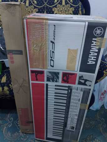 SAR 250,  YAMAHA PIANO/ORGAN PSR F50 WITH STAND photo 1