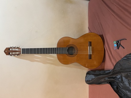 SAR 350,  Yamaha C40 Classical Guitar For Sale photo 1
