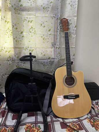 SAR 350,  For Sale: Electric Classic Guitar (New), Guitar Bag, Guitar Strap, Guitar Stand photo 1