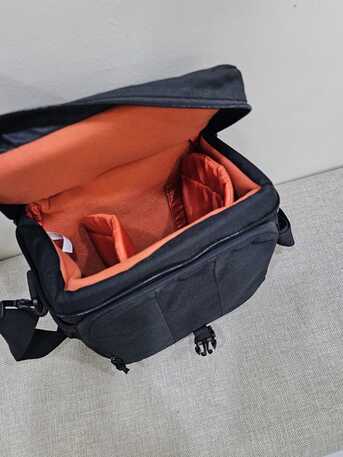 SAR 150,  Lowepro Camera Bag photo 3