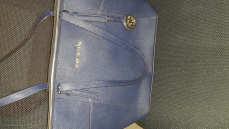 SAR 650,  Authentic Michael Koros Handbag photo 1