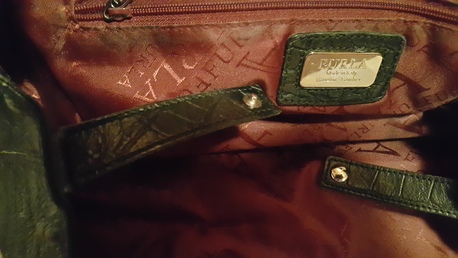SAR 100,  Furla Ladies Bag photo 2