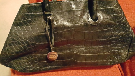 SAR 100,  Furla Ladies Bag photo 3