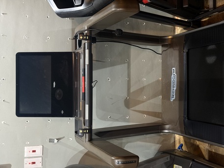 SAR 600,  CLEARANCE SALE – USED & NEW TREADMILL - LIMITED STOCKS photo 3