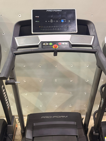 SAR 2499,  USED AMERICAN AND ITALIAN TREADMILL photo 1
