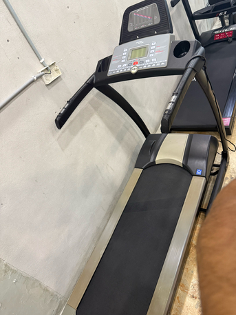 SAR 599,  WEEKEND OFFER - 599 SAR FOR USED AND NEW TREADMILLS 0537981203 photo 2