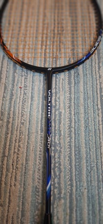SAR 200,  I Am Selling Yonex Voltric 40i Badminton Racket photo 1