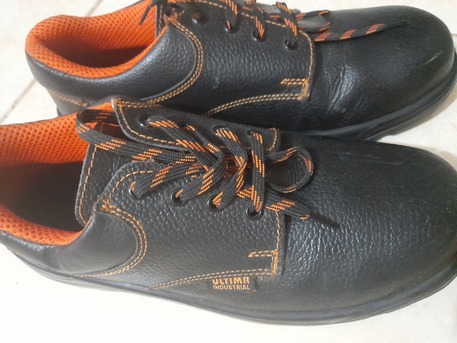 SAR 70,  New Safety Shoes photo 1