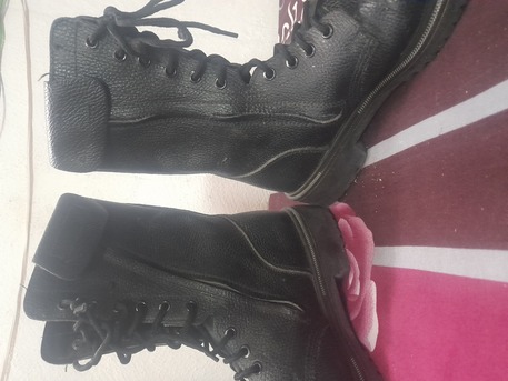 SAR 150,  Safety Boot 47 photo 1