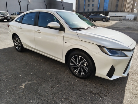 SAR 3000,  Toyota Yaris YX - For Lease Transfer photo 3